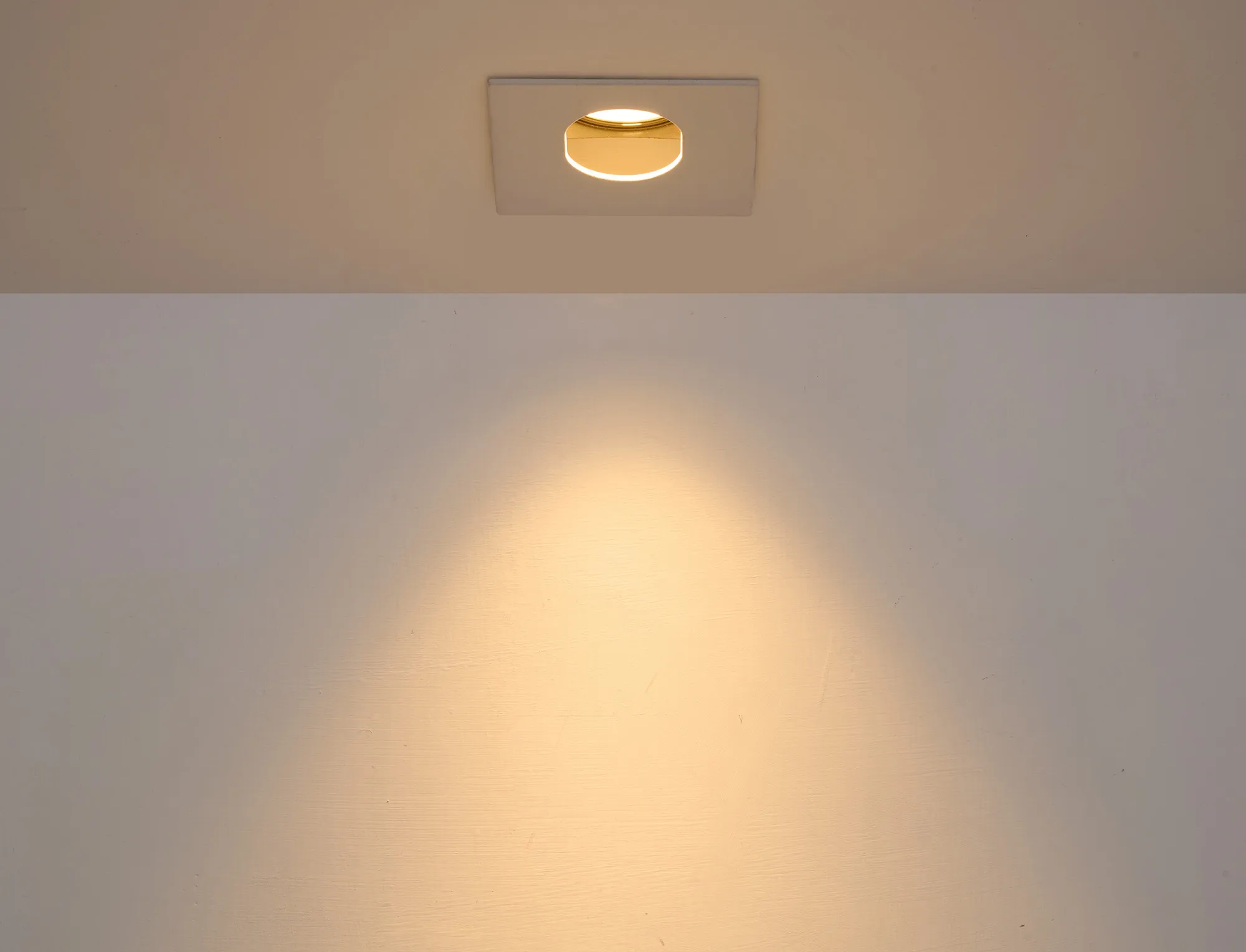 Blate 9 Recessed Ceiling Luminaires Dlux Round Recess Ceiling